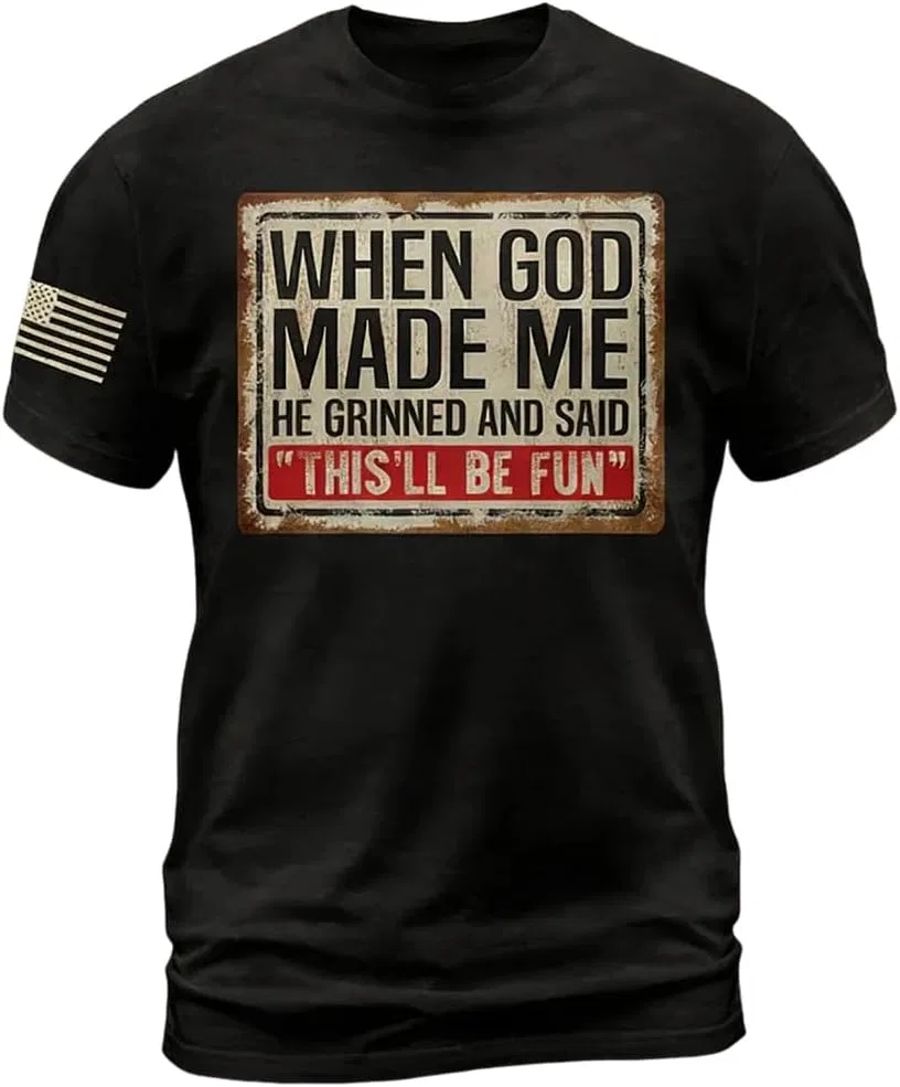 Футболка с надписью "When God Made Me He Grinned and Said This'll Be Fun" и крестом Generic, черный