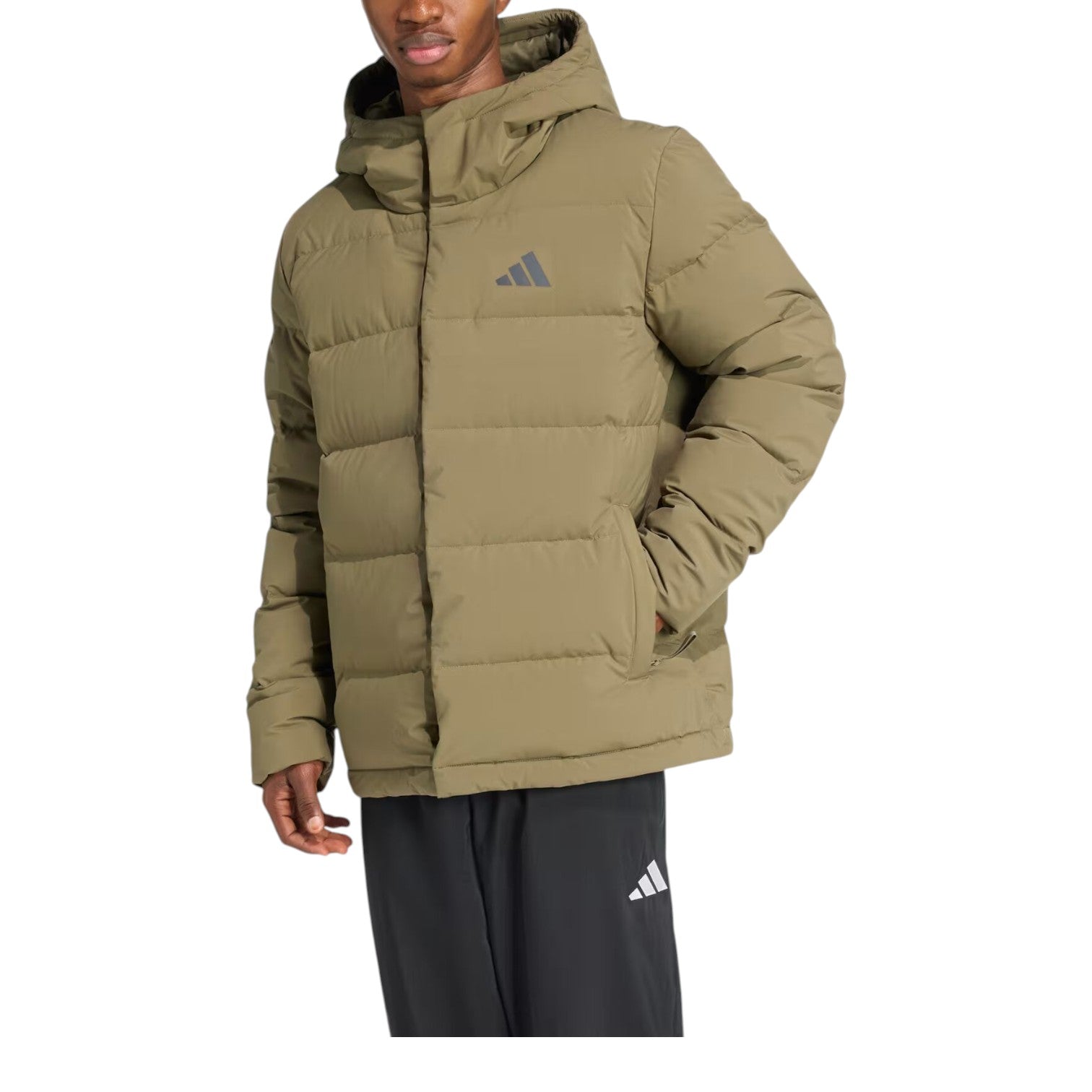 Пуховая куртка Adidas Helionic Climawarm с капюшоном, цвет 'Olive Strata', модель — фото 2