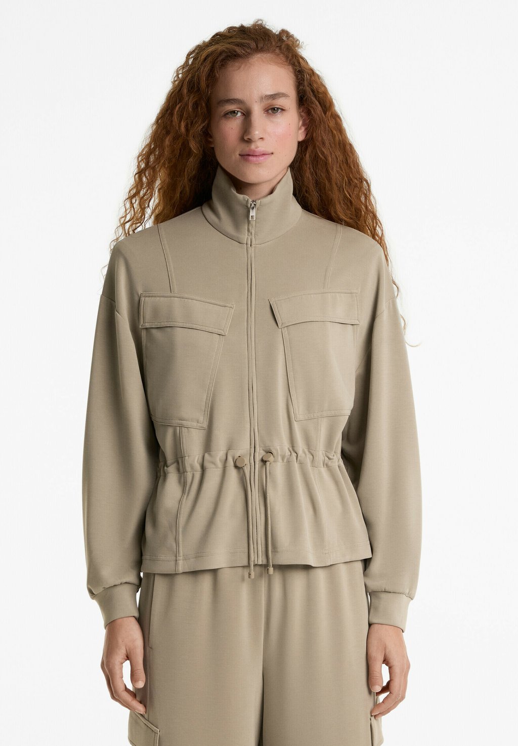 

Толстовка на молнии SOFT TOUCH AND POCKETS OYSHO, зеленый