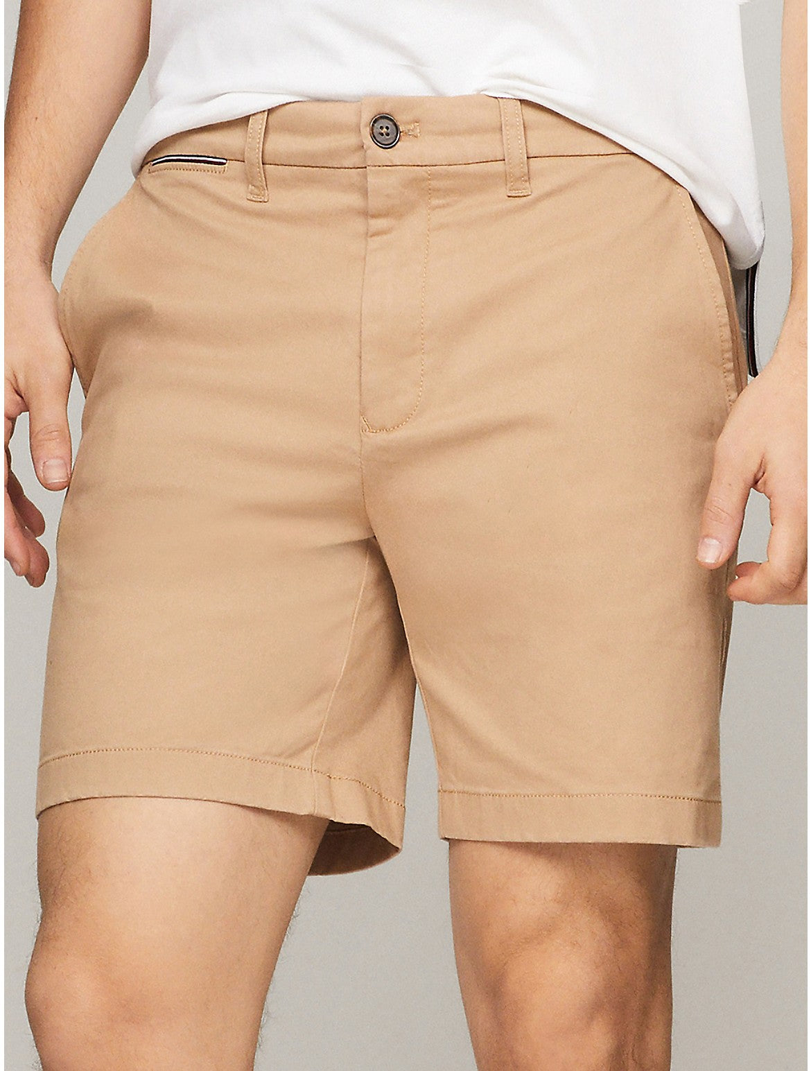 

Tommy Hilfiger Мужские шорты Tommy Regular Fit 7", цвет tannin