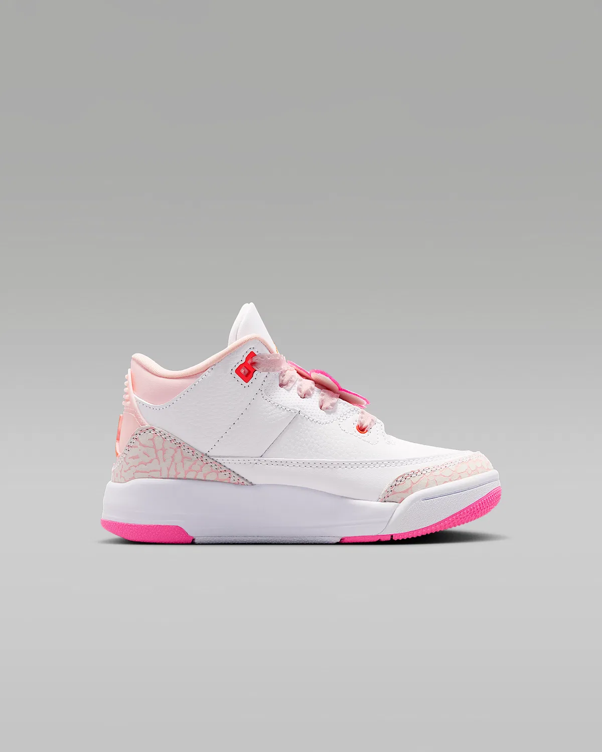 Детские кроссовки Jordan 3 Retro, Pearl Pink/Pink Bloom/Pink Glow/Hyper Orange — фото 3