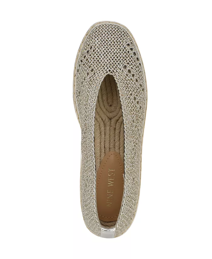 Женские эспадрильи Rorie Woven Slip-On на плоской подошве Nine West, серебряный — фото 4