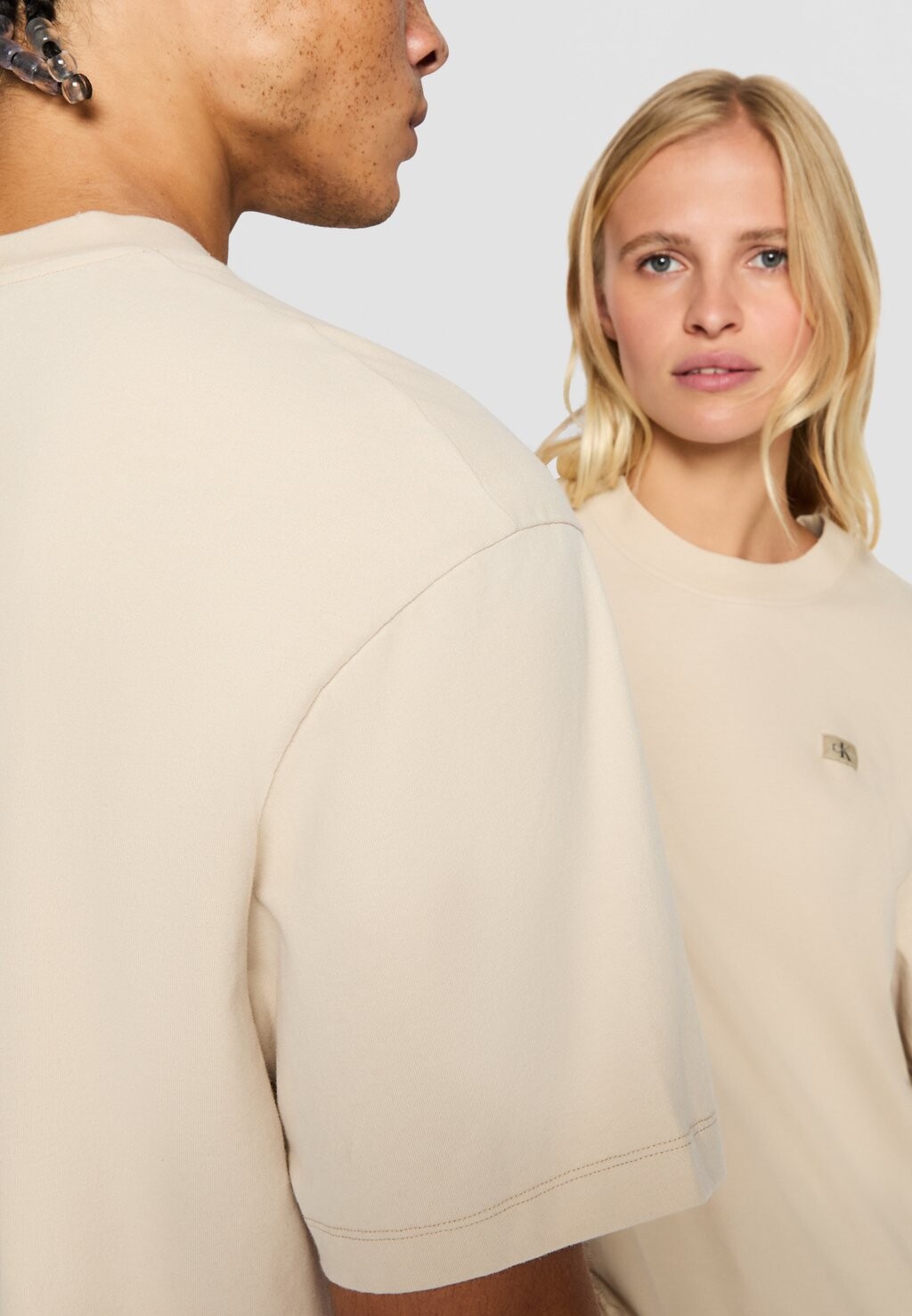 

Базовая футболка EXCLUSIVE LABEL LONG TEE UNISEX Calvin Klein Jeans, бежевый