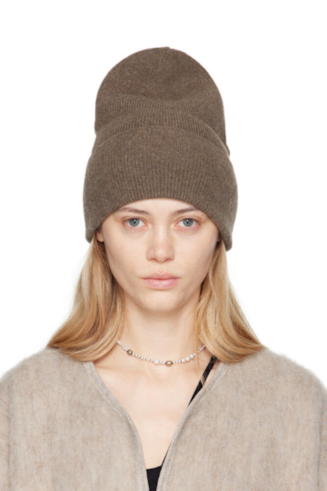 

Коричневый Белый Beanie Baserange