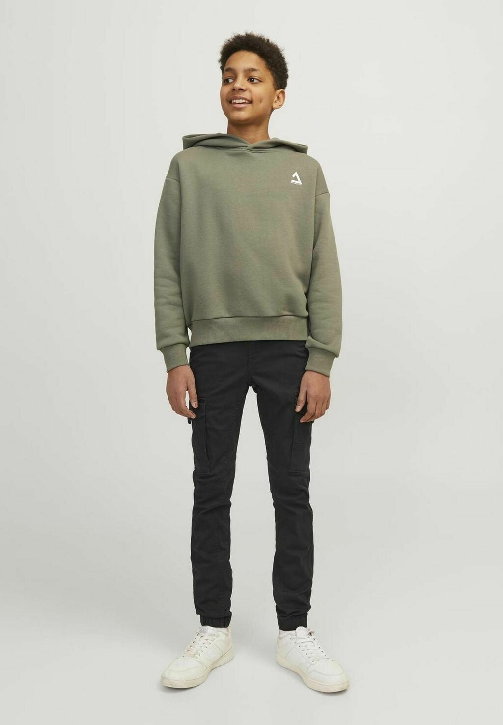 

Брюки-карго Jack & Jones Junior, цвет black