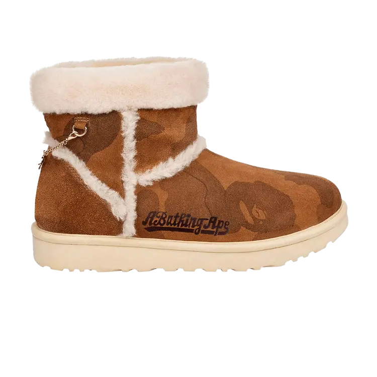 

Ботинки UGG BAPE x Classic Mini Boot Chestnut, коричневый