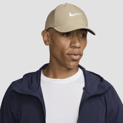 

Бейсболка Nike Dri-FIT Club Structured Swoosh Cap, цвет Khaki/White