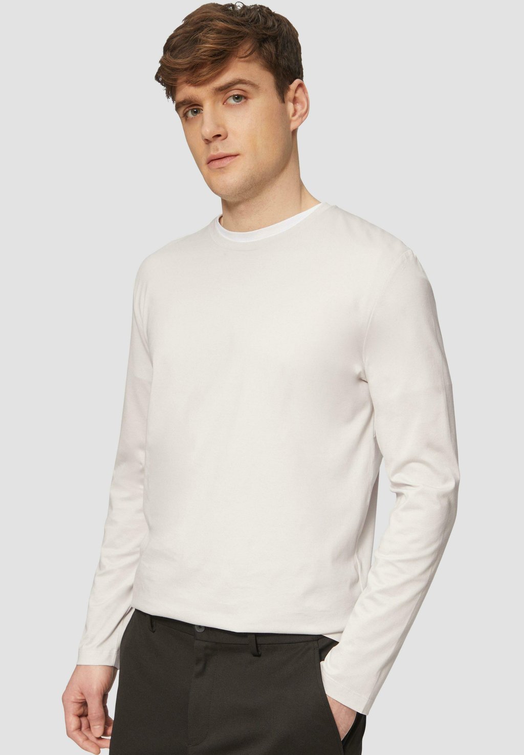 

Топ с длинными рукавами EDEL MIT CREW NECK s.Oliver BLACK LABEL, светло-серый