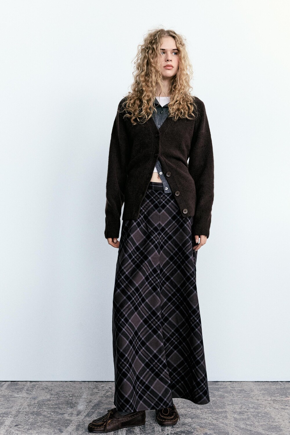 

Юбка в клетку длинная ZARA, черный/коричневый