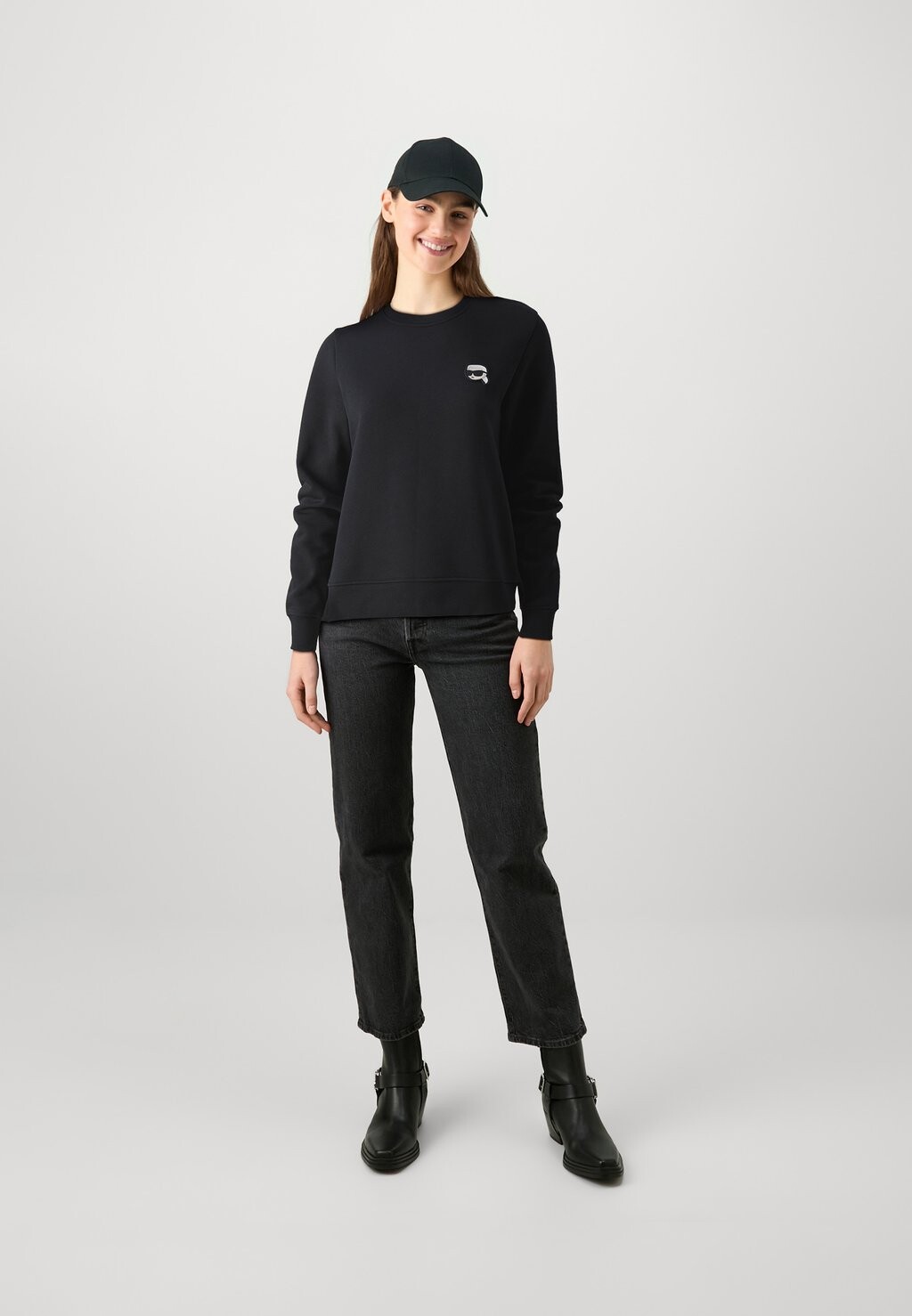 

Свитер IKONIK 2.0 PATCH KARL LAGERFELD, черный