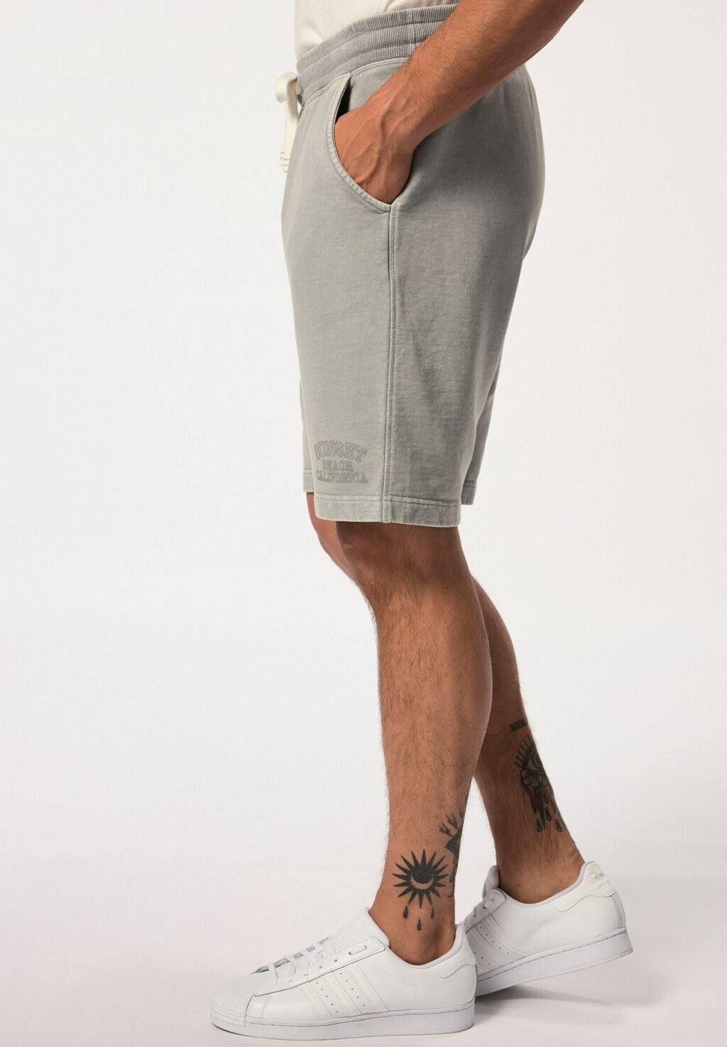 

Спортивные брюки BERMUDA VINTAGE WASH ELASTICATED WAISTBAND JP1880, серый