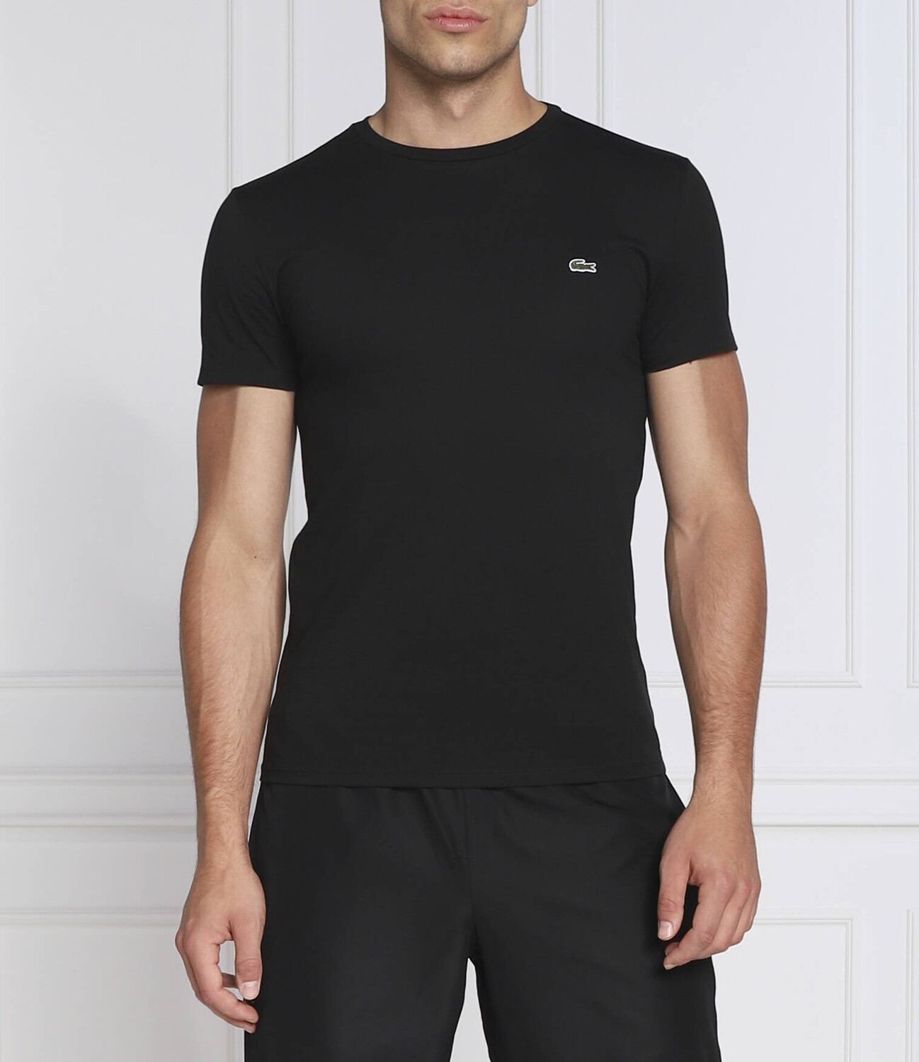 

Футболка Lacoste slim fit, черный