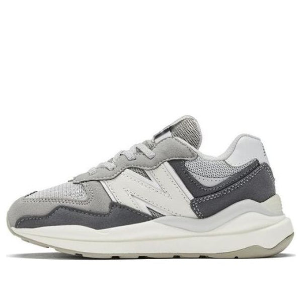 

Кроссовки 57 40 New Balance, серый