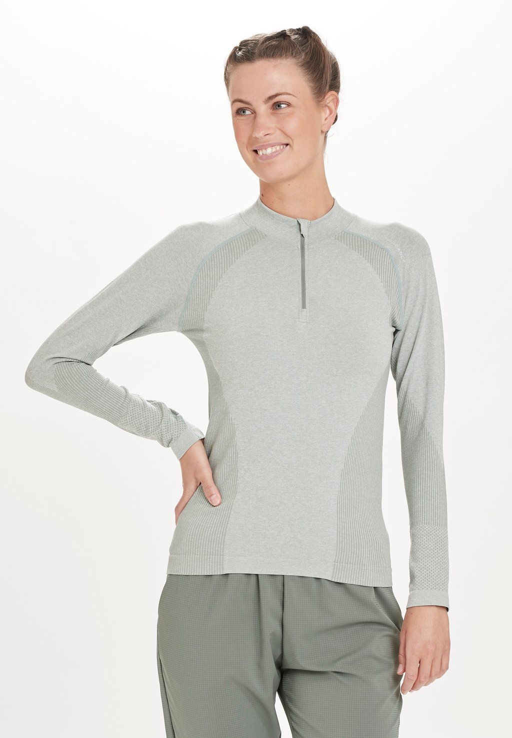 

Топ с длинными рукавами FUNKTIONS HALEN W SEAMLESS MIDLAYER Endurance, цвет desert green