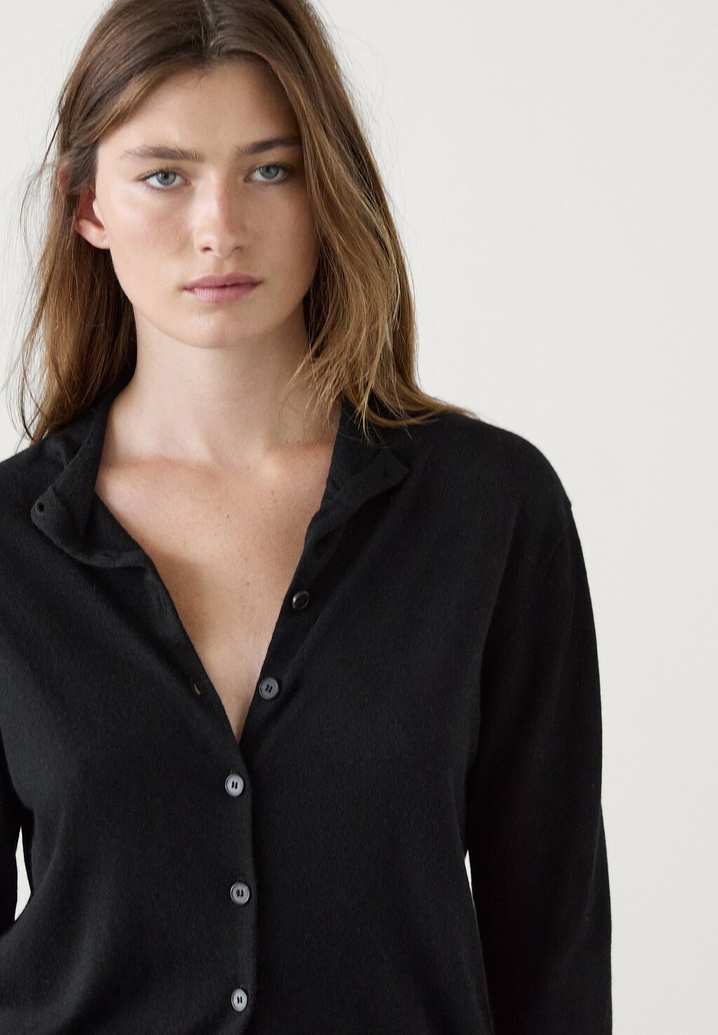 

Кардиган WITH MOCK TURTLENECK Massimo Dutti, черный