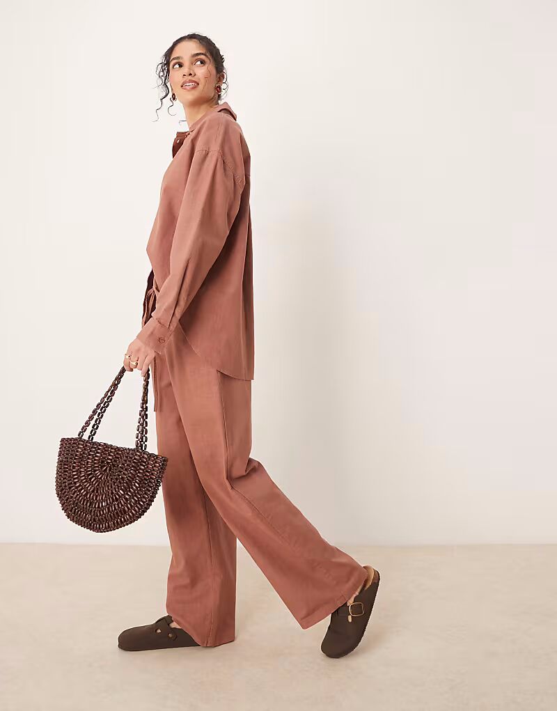 

Льняные брюки ASOS DESIGN цвета мокко с застежкой