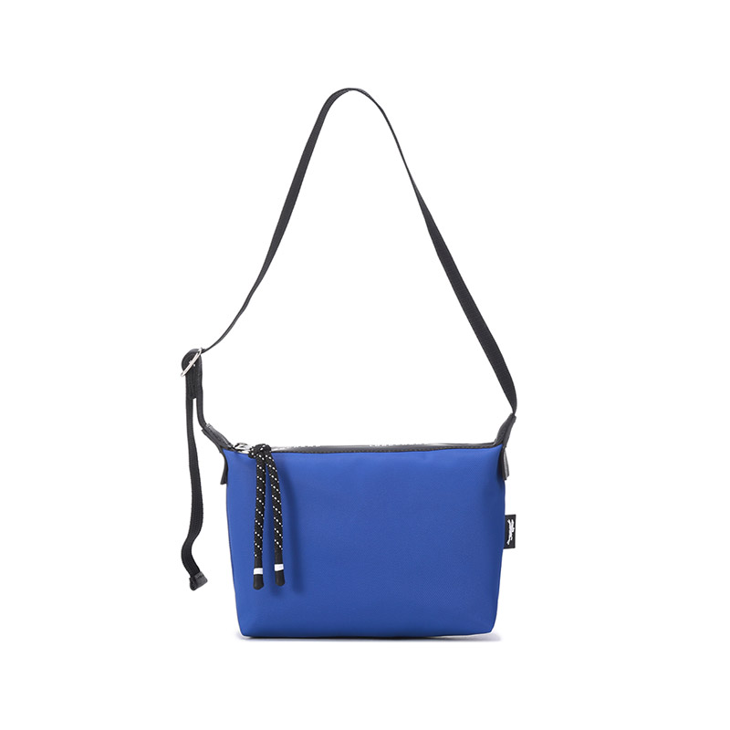 

Сумка через плечо Le Pliage Energy Recycled Canvas With Leather от LONGCHAMP, женская, темно-синяя