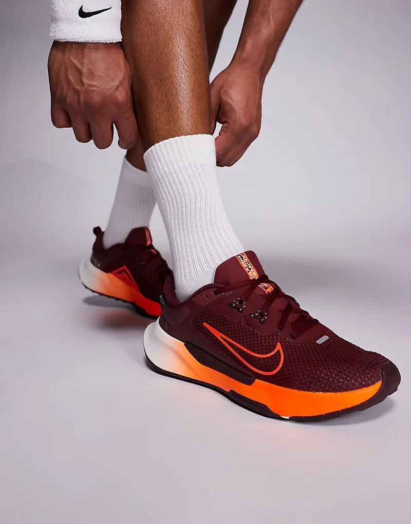 

Кроссовки Nike Running Juniper Trail 2 Gore-TEX бордового цвета