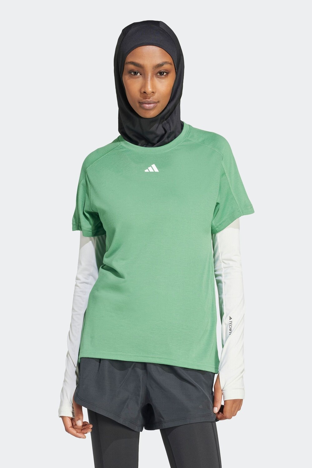 

Футболка с круглым вырезом Aeroready Train Essentials с минимальным брендингом Adidas, зеленый