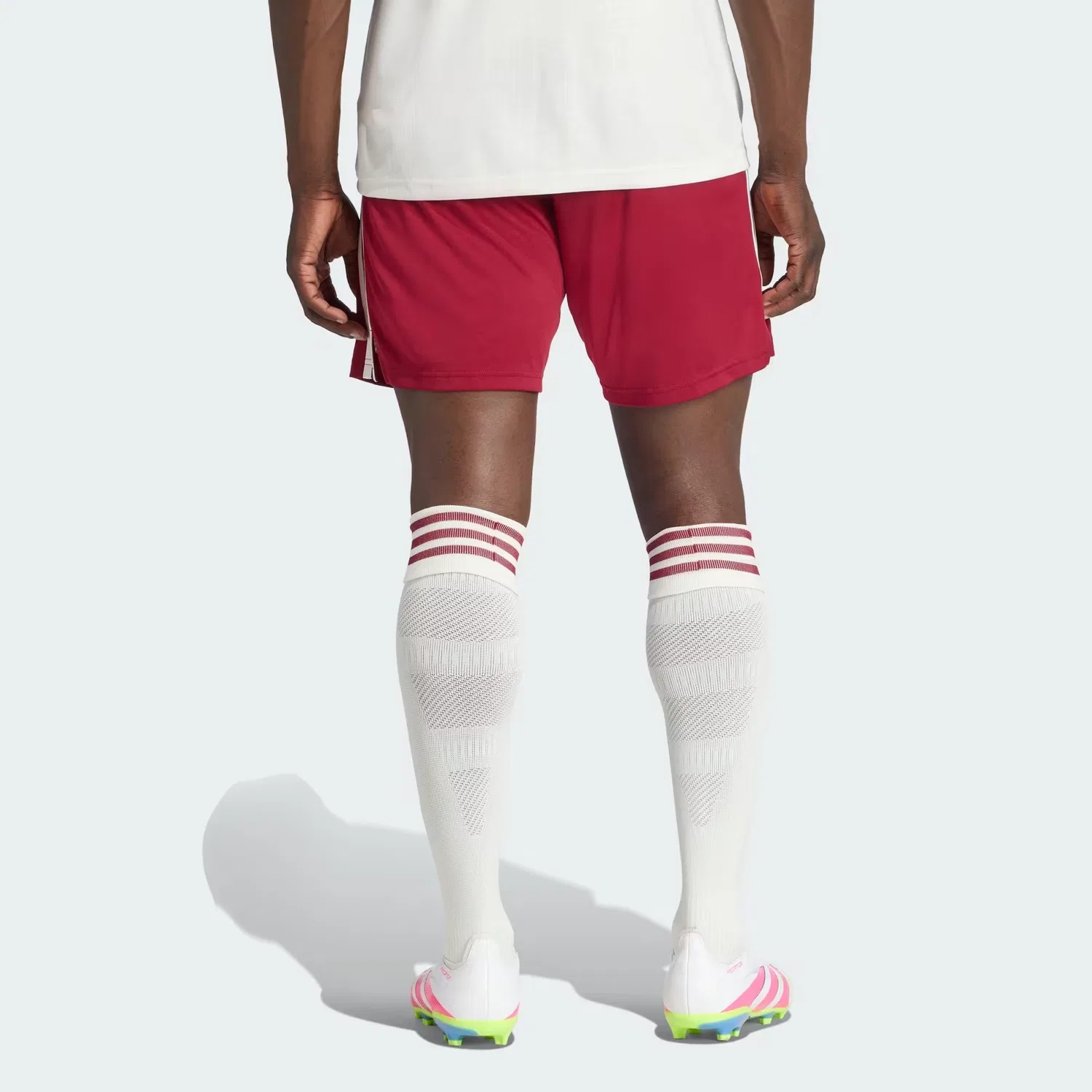 Третьи футбольные шорты Arsenal 25/26 для мужчин Adidas Originals, Team Cole Burgundy Size 2/Cloud White — фото 4