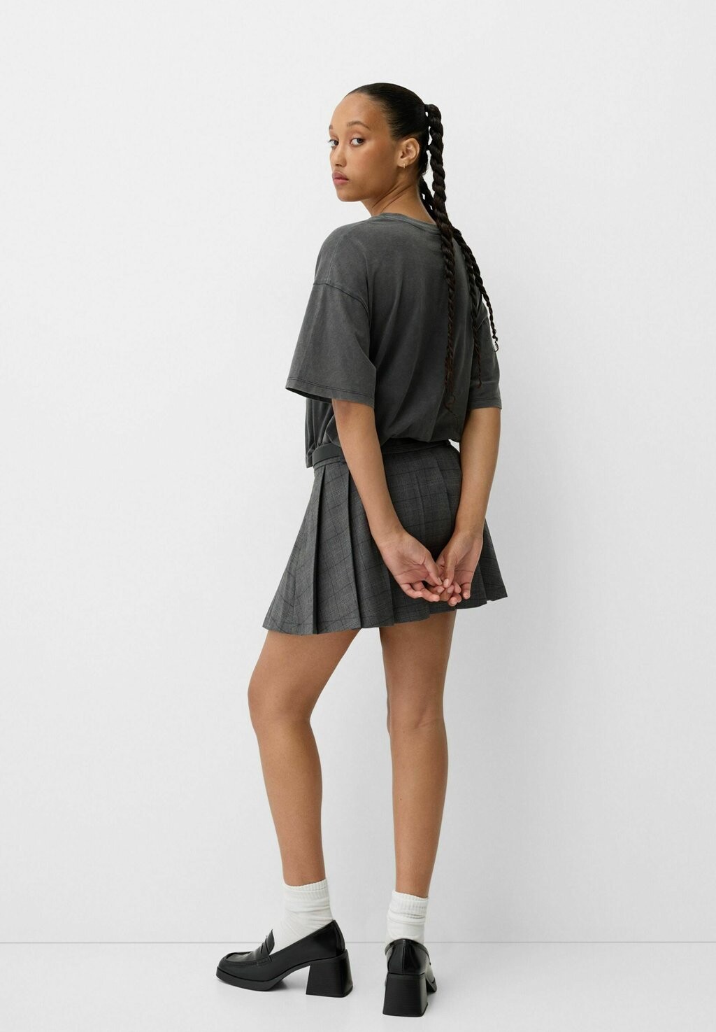 

Футболка с принтом BEETLEJUICE Bershka, цвет Mottled Dark Grey