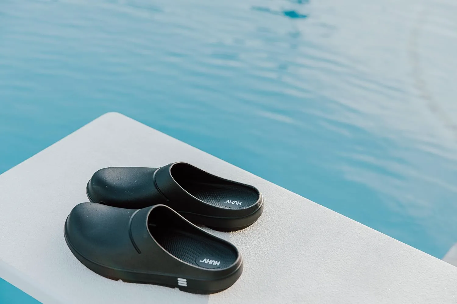 

HUHV Clog Unisex Recovery Comfort Slip-On - Lightweight and Cushioning with HEALIUM Technology for Pain Relief and Comfort, темно-синий