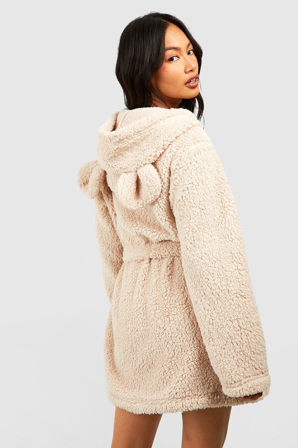 

Супермягкий флисовый халат с капюшоном boohoo, бежевый