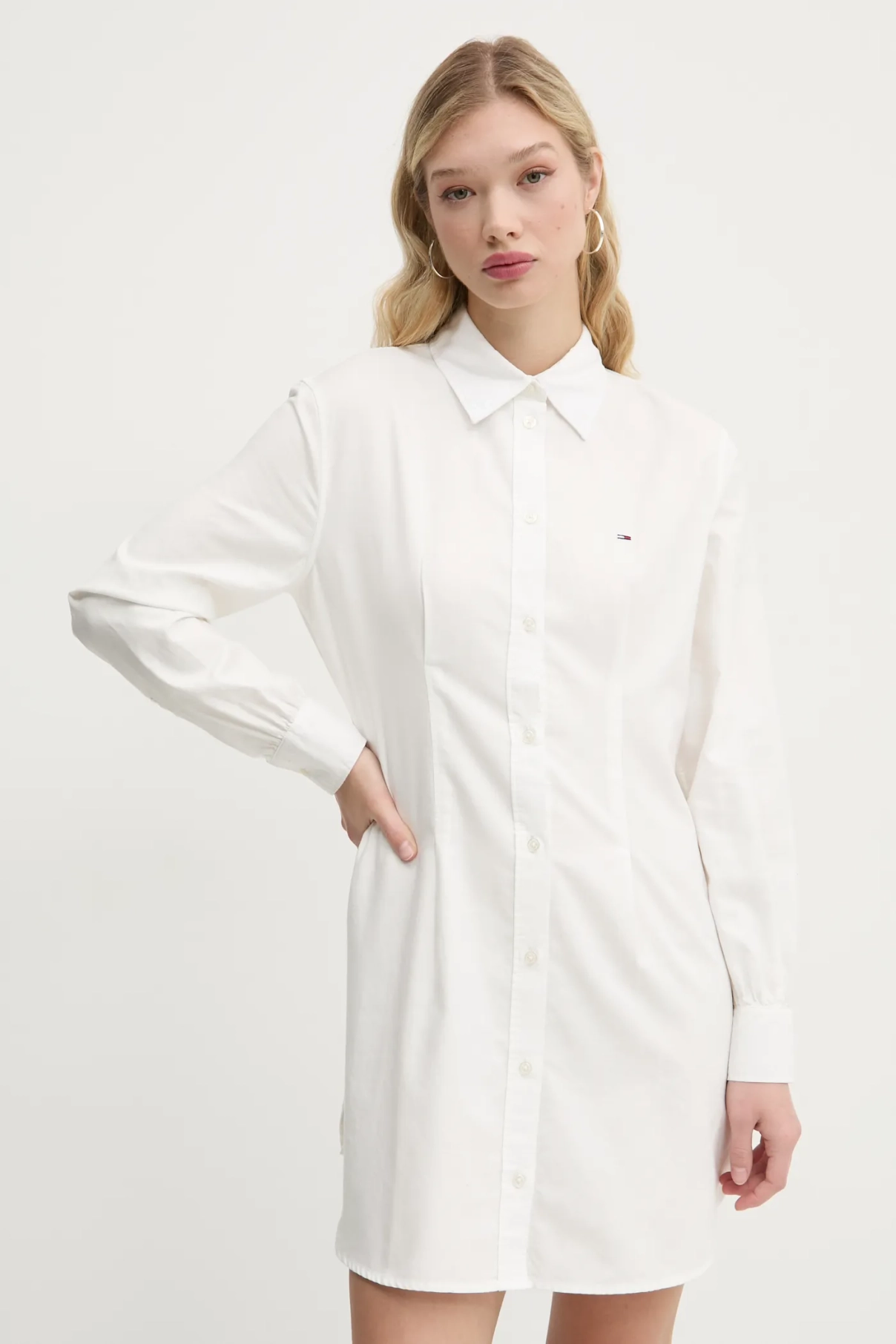 

Хлопковое платье Tommy Jeans, белый