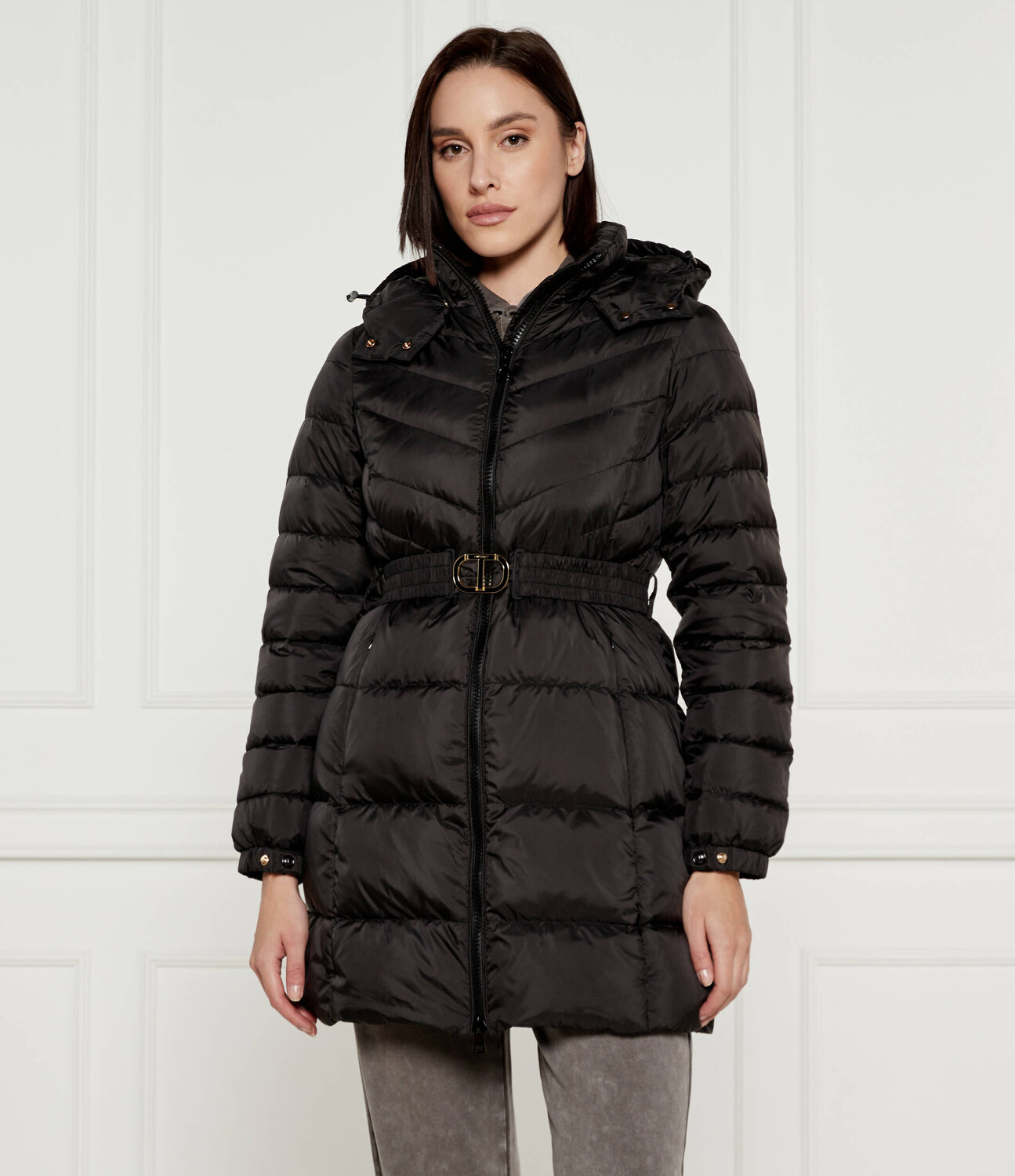 

Куртка TWINSET Regular Fit, черный