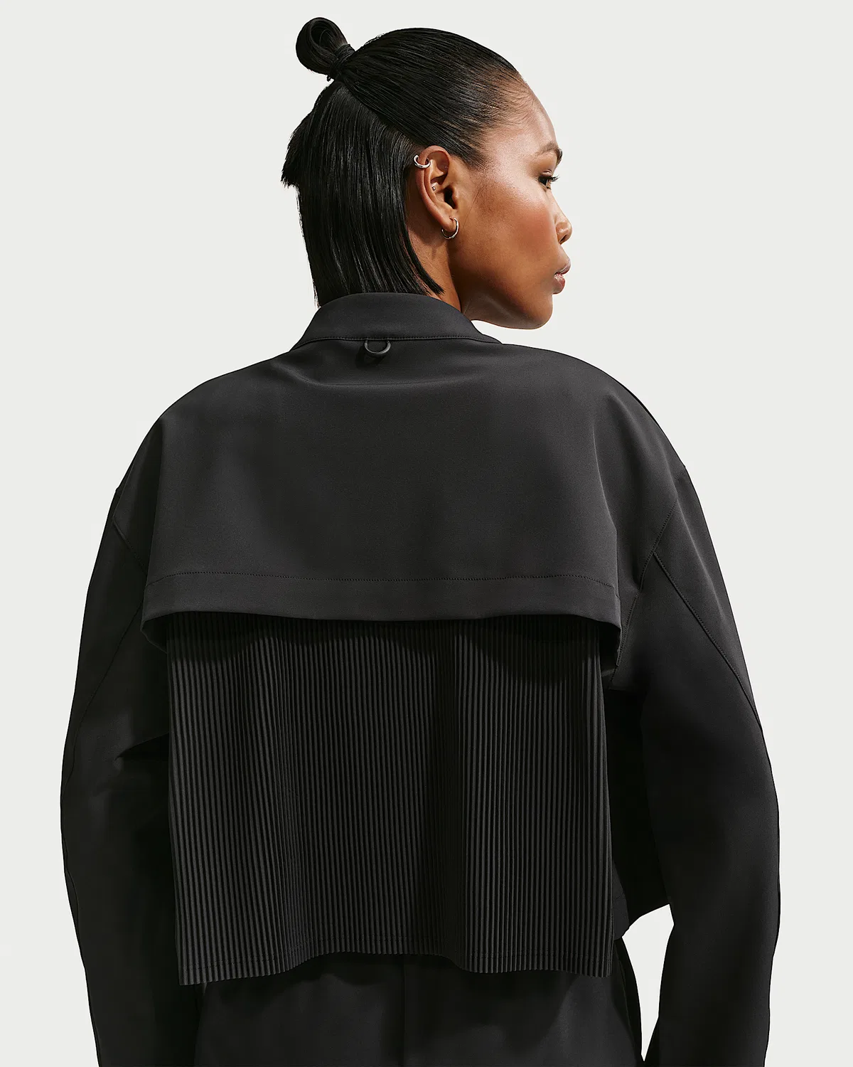 Женская куртка Nike 24.7 PerfectStretch Dri-FIT свободного кроя, Black/Black/Dark Smoke Grey — фото 2