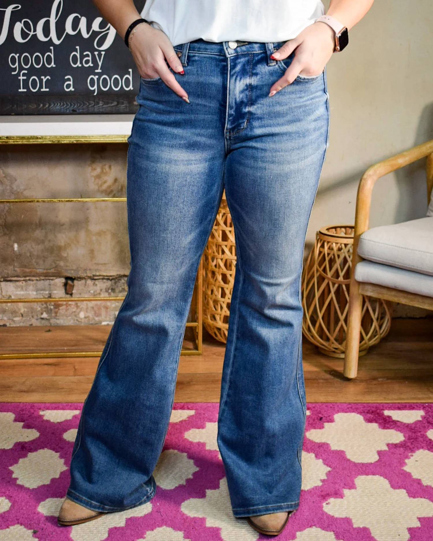 

Комплекты с защитой для спины и подгузниками Mr Tummy Control Vintage Wash & Back Shield, расклешенные, синего цвета Judy синий, синий