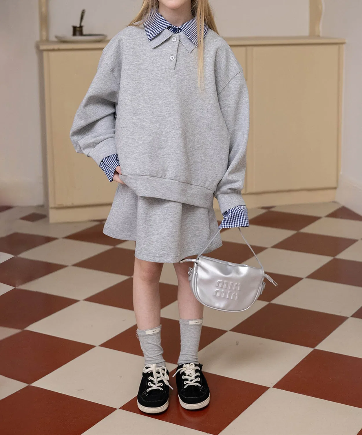 Детский костюм с клетчатым воротником Aimoha Kids, топ и юбка, бежевый — фото 2