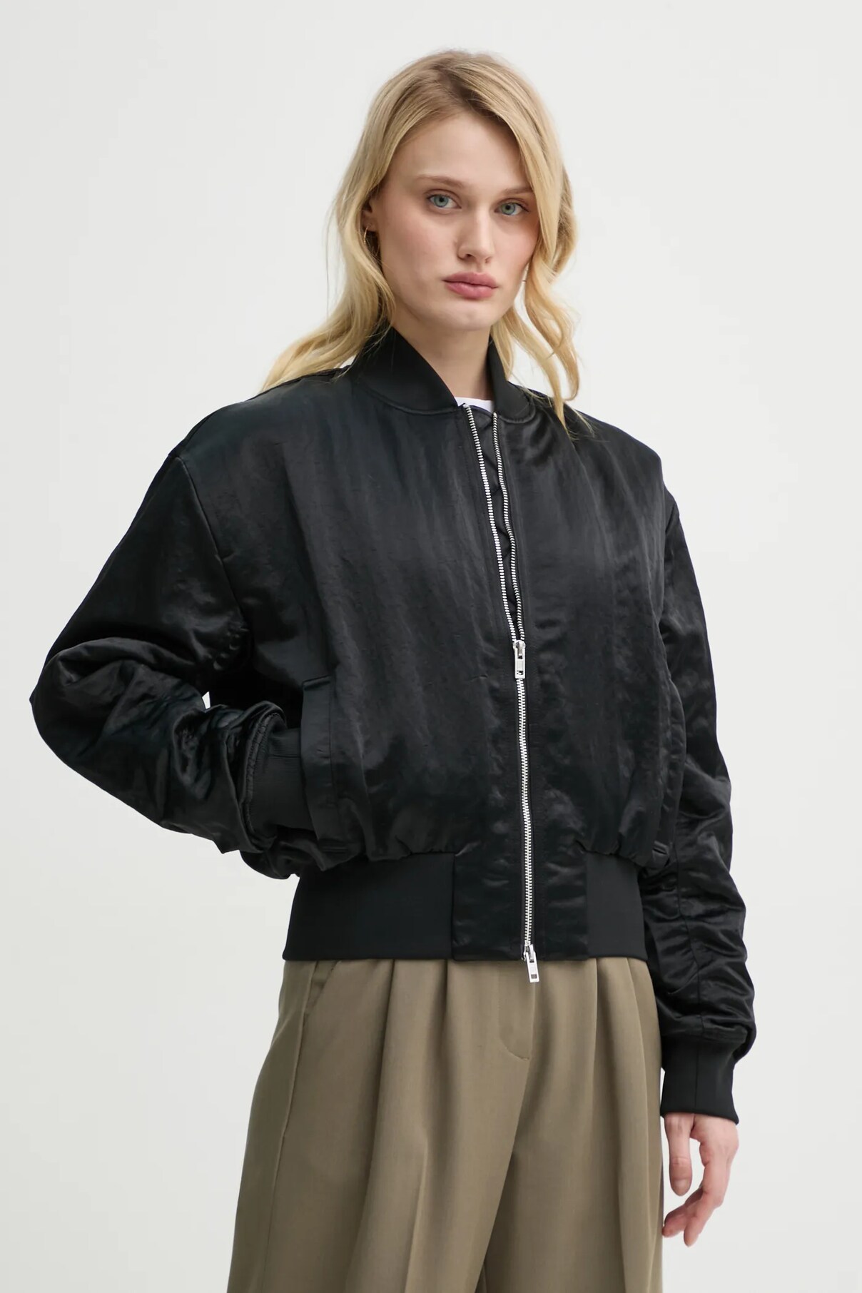 

Куртка-бомбер Filippa K, черный