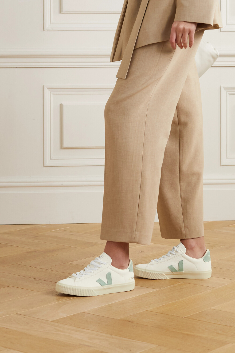 VEJA + Кожаные кроссовки NET SUSTAIN Campo с замшевой отделкой, белый — фото 3