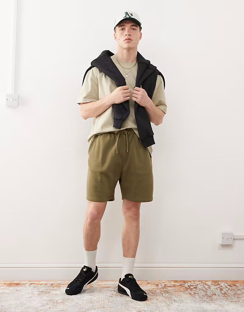 

Трикотажные шорты цвета хаки эксклюзивно для ASOS