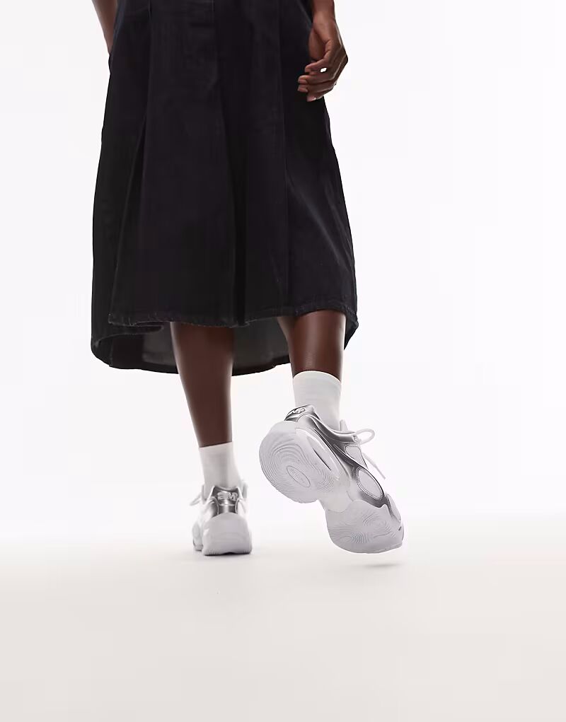 Кроссовки унисекс Nike Air Max Muse белого и металлического серебристого цвета — фото 3
