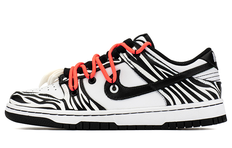 

Кроссовки Nike Dunk Skateboard Shoes Women's Low-Top Black White