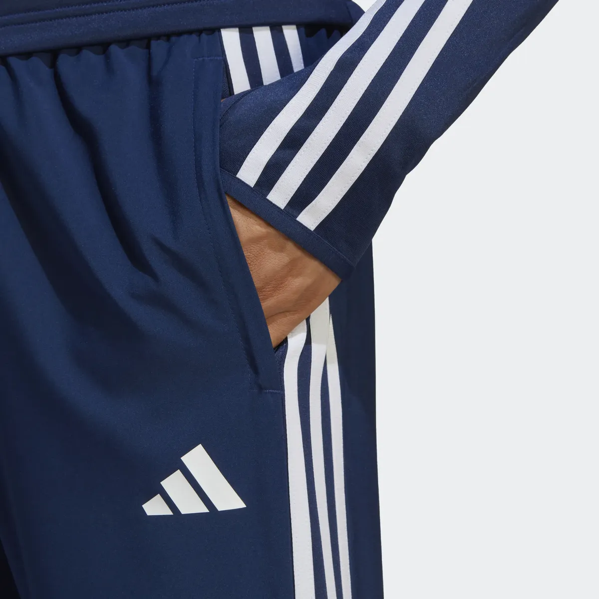 

Брюки для тренировок adidas Performance "TIRO23L WOV PNT" (1 шт.), синий
