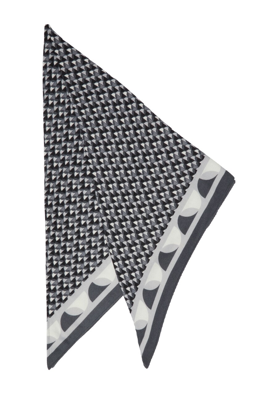 

Платок s.Oliver, цвет Grey/Light grey/Dark grey