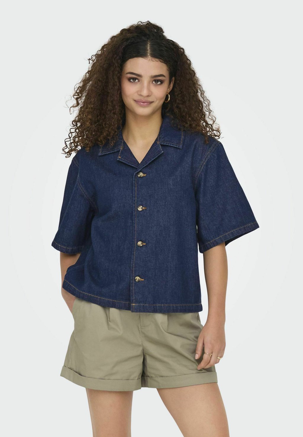 

Блузка на пуговицах ONLY, цвет Dark Blue Denim
