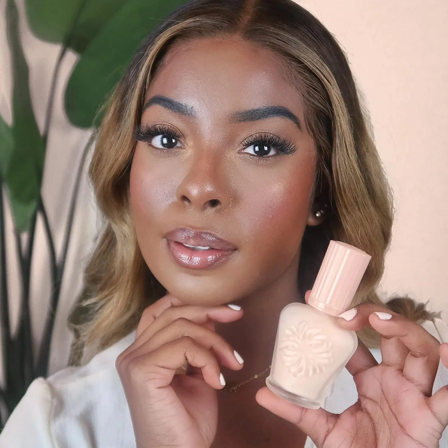 Тональная основа Paul & Joe Moisturising Rising Foundation Primer S 03 Cream 30 мл — фото 3