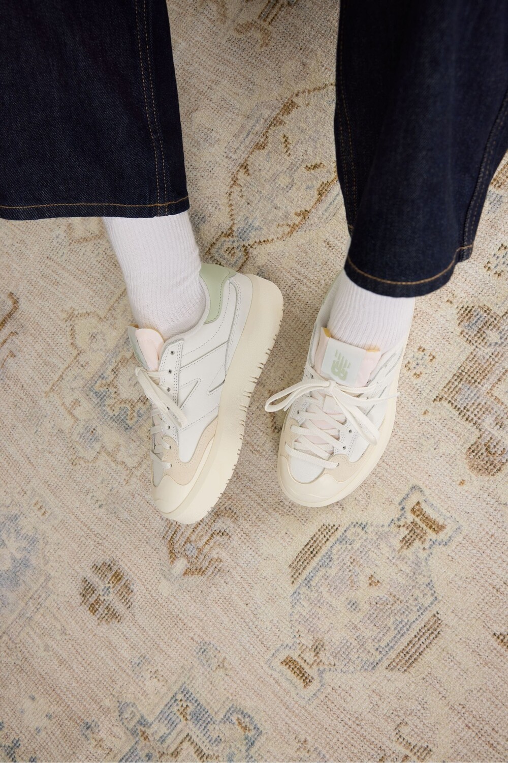 

Женская спортивная обувь ct302 New Balance, белый