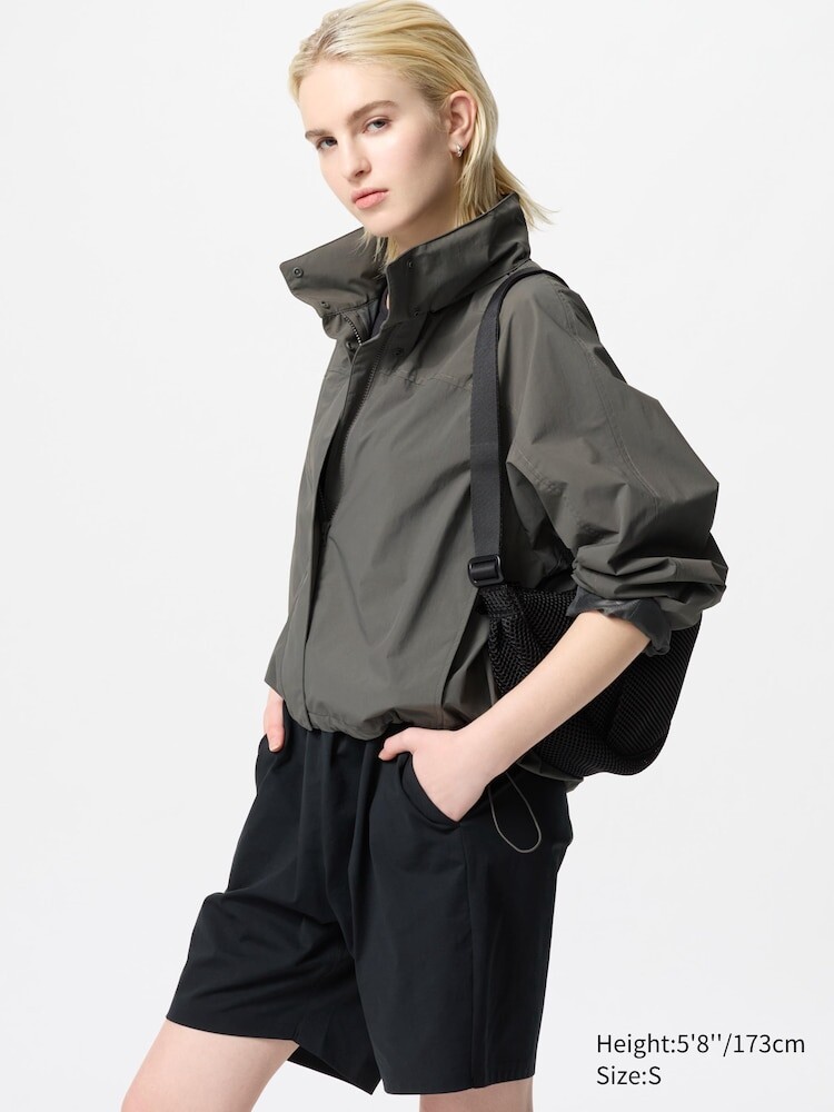 

Ветровка женская Uniqlo, цвет 56