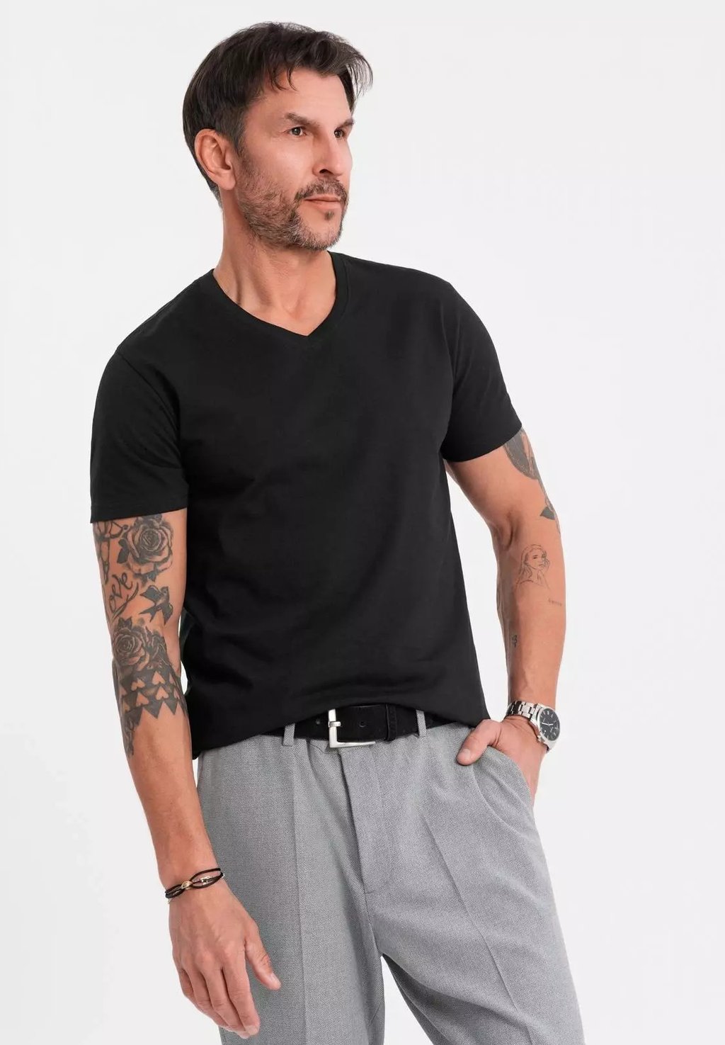 

Базовая футболка CLASSIC WITH A V-NECK Ombre, черный