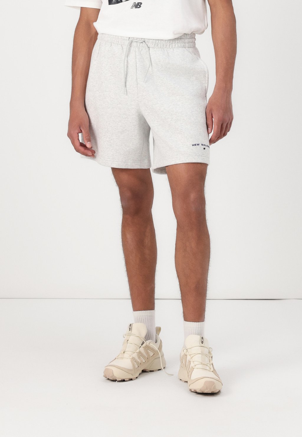 

Шорты REIMAGINED New Balance, серый