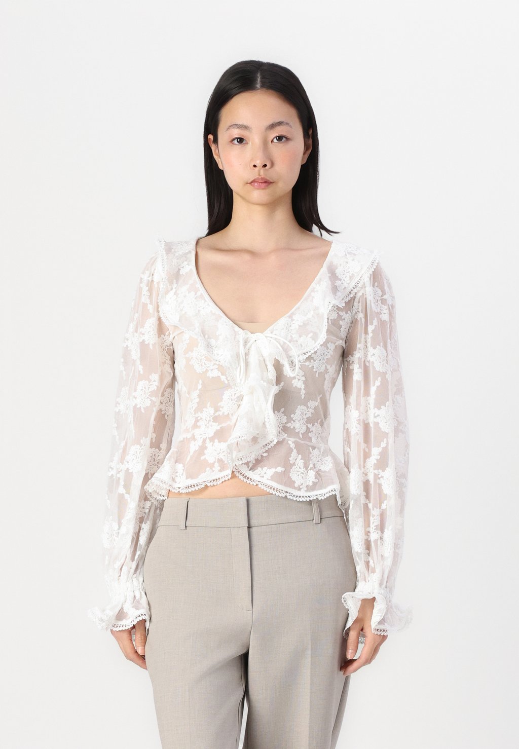 

Блуза BLOUSE Gina Tricot, молочный