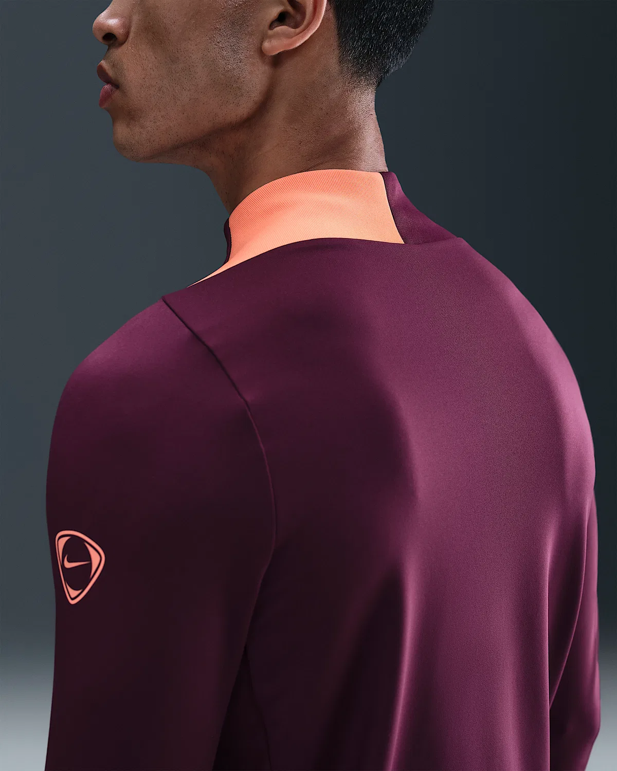 Мужская тренировочная футболка Dri-FIT Nike Strike, Bordeaux/Bordeaux/Orange Pulse/Orange Pulse — фото 2