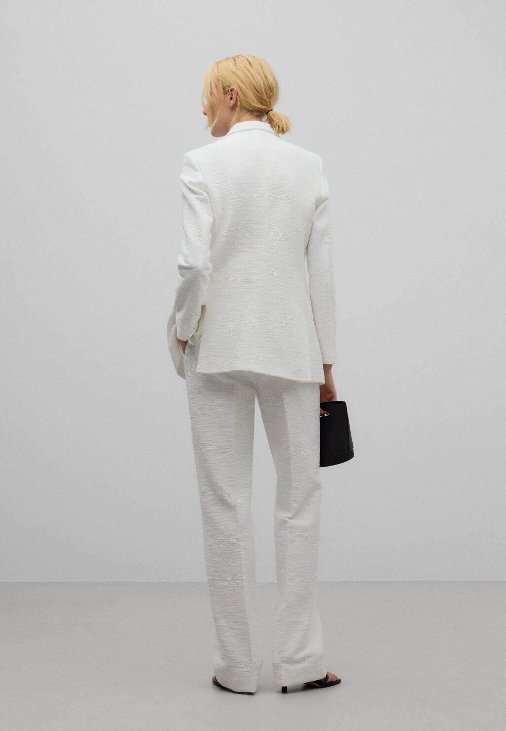 

Короткое пальто TAILORED ADOLFO DOMINGUEZ, белый