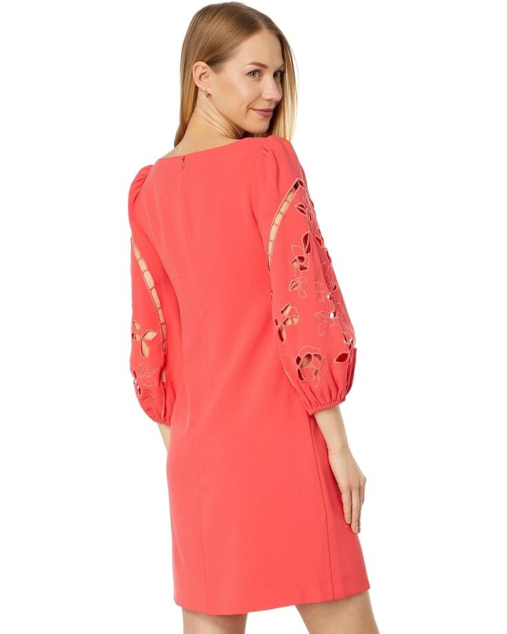 

Платье Vince Camuto 3/4 Sleeve Signature Crepe Shift Dress with Embroidered Cutout, цвет Hot Coral