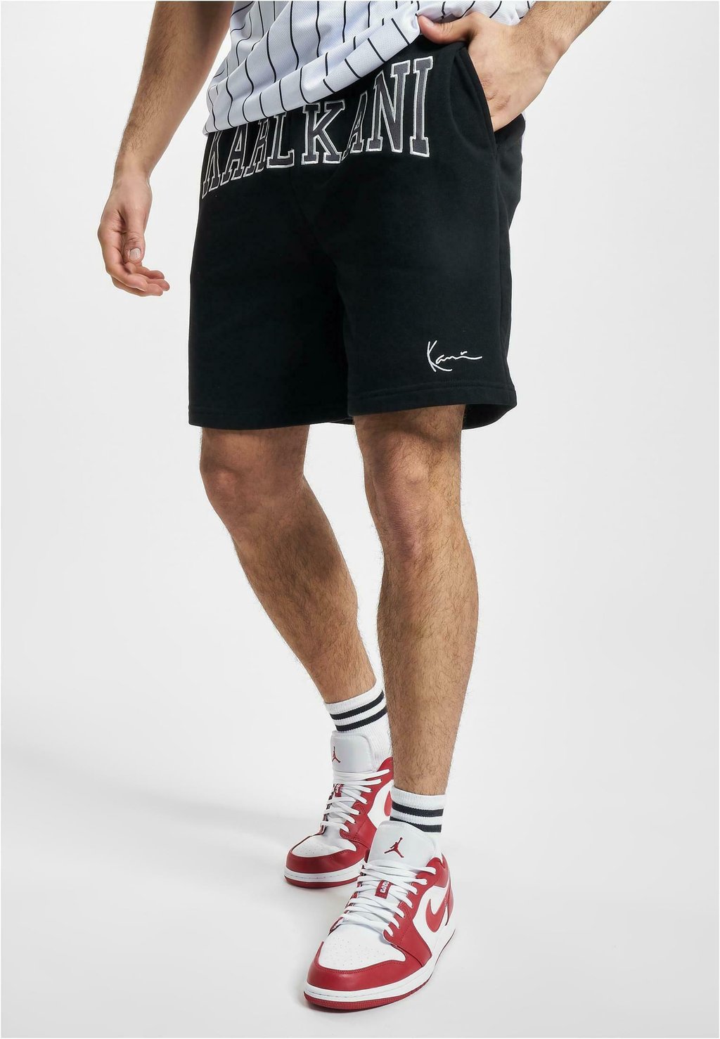 

Шорты COLLEGE SIGNATURE - Tracksuit bottoms Karl Kani, черный